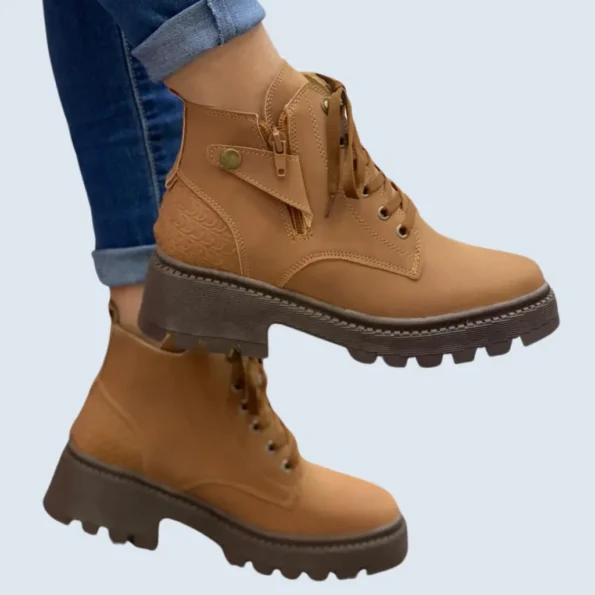 BOTIN SUELA TRACTOR CON CORDONES Y CIERRE LATERAL