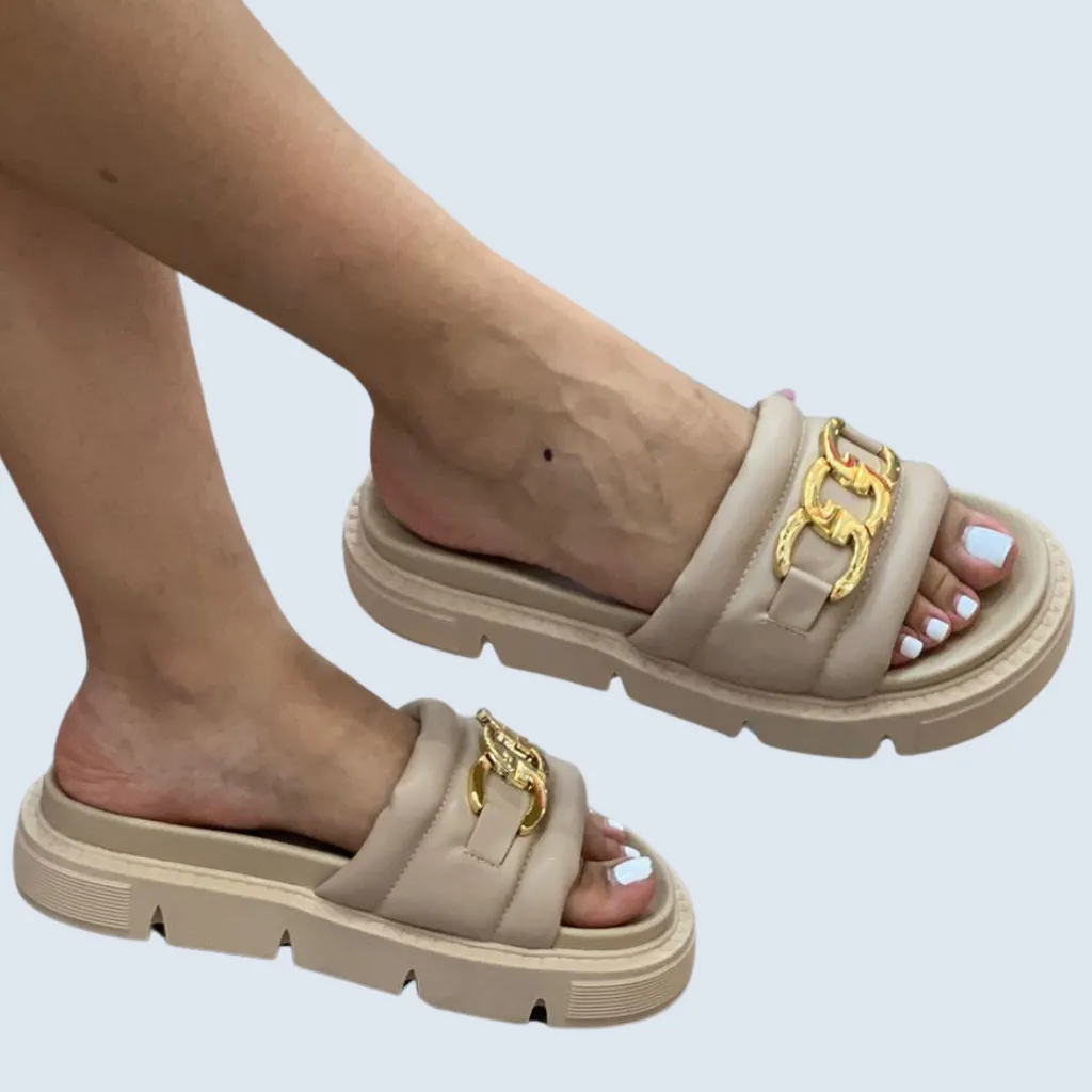 SANDALIA CANOA SUECA HERRAJE EN CAPELLADA