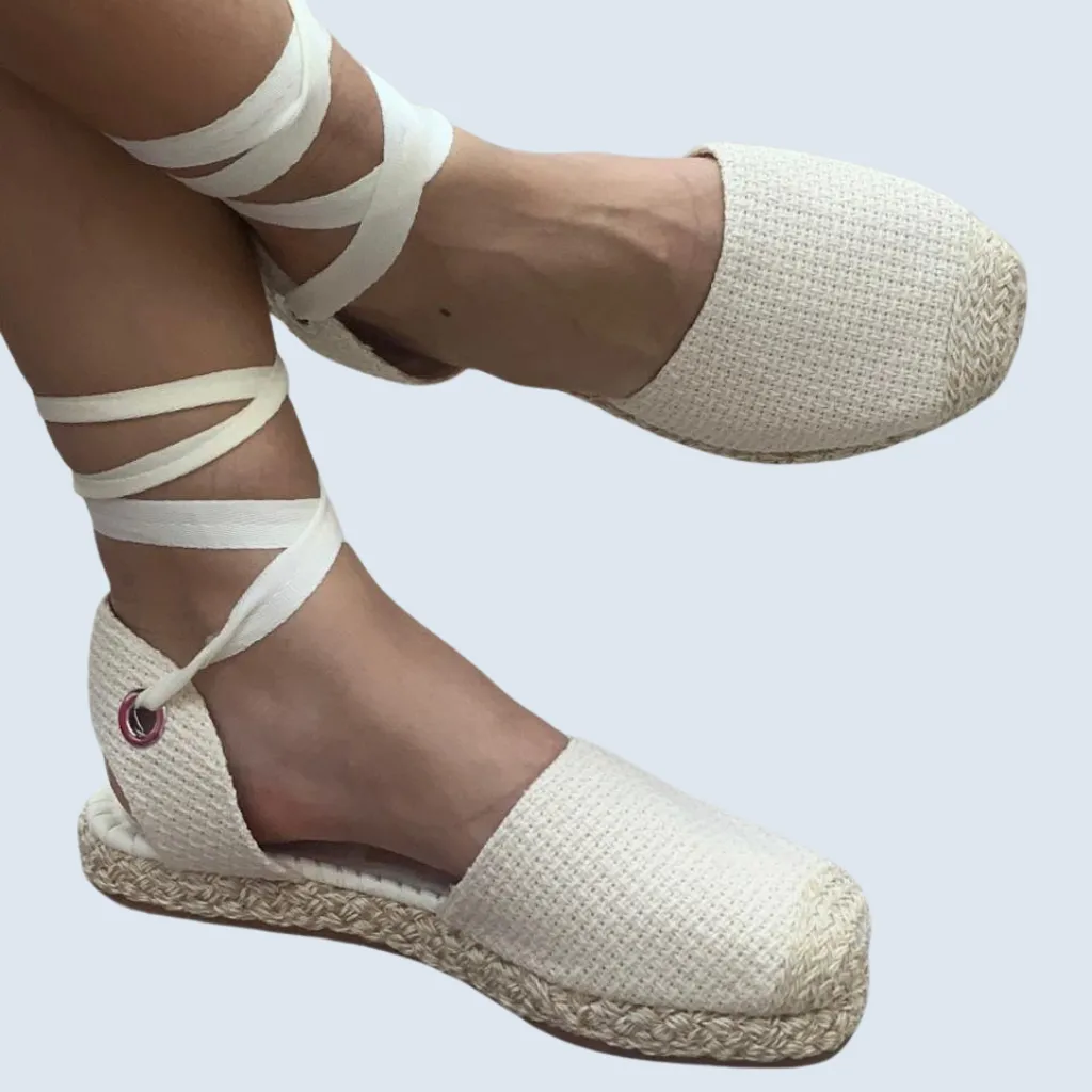 SANDALIA PLANA TIPO ESPADRILA CON TIRAS DE AMARRAR